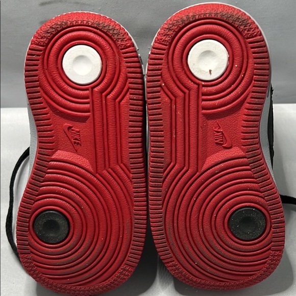 Baby/toddler Air Jordan 2009 (TD), Size 5 - Picture 2 of 6